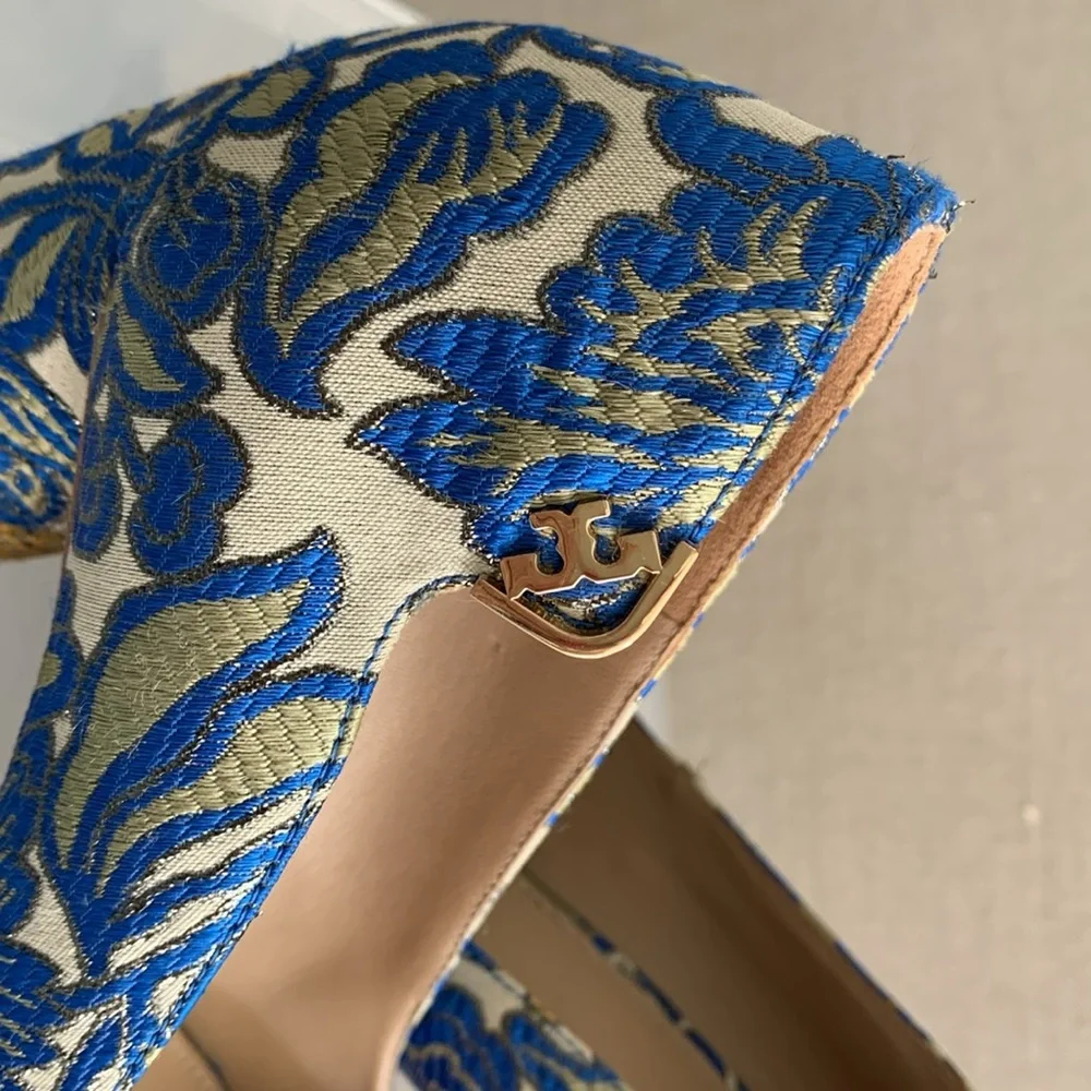 Tory Burch Brocade Pump - Picture 3 of 5